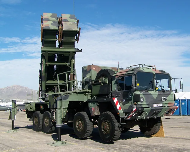 MIM-104 Patriot, Long-range surface-to-air missile system, Air Defense - view 2