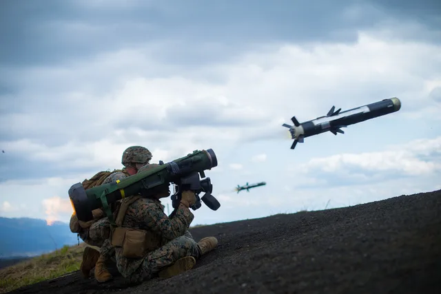 FGM-148 Javelin, Anti-tank guided missile, Infantry Weapons - view 3