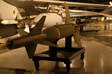 GBU-24 Paveway III, 2,000-pound-class laser-guided bomb, Munitions